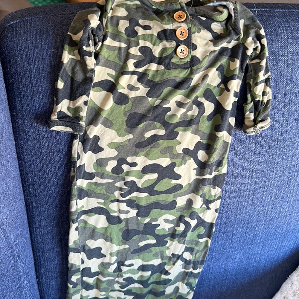 Posh Peanut gown, Size 0-3 , camo
